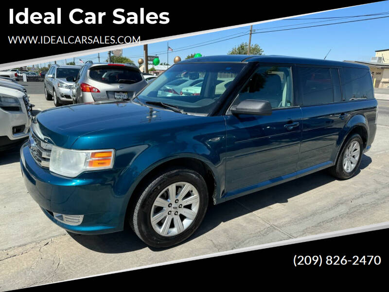 2011 Ford Flex for sale at Ideal Car Sales in Los Banos CA