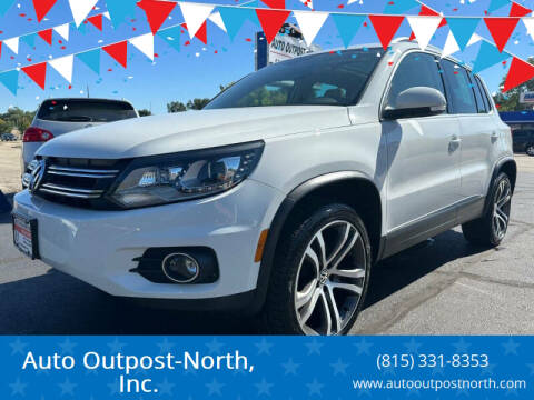 2017 Volkswagen Tiguan for sale at Auto Outpost-North, Inc. in McHenry IL