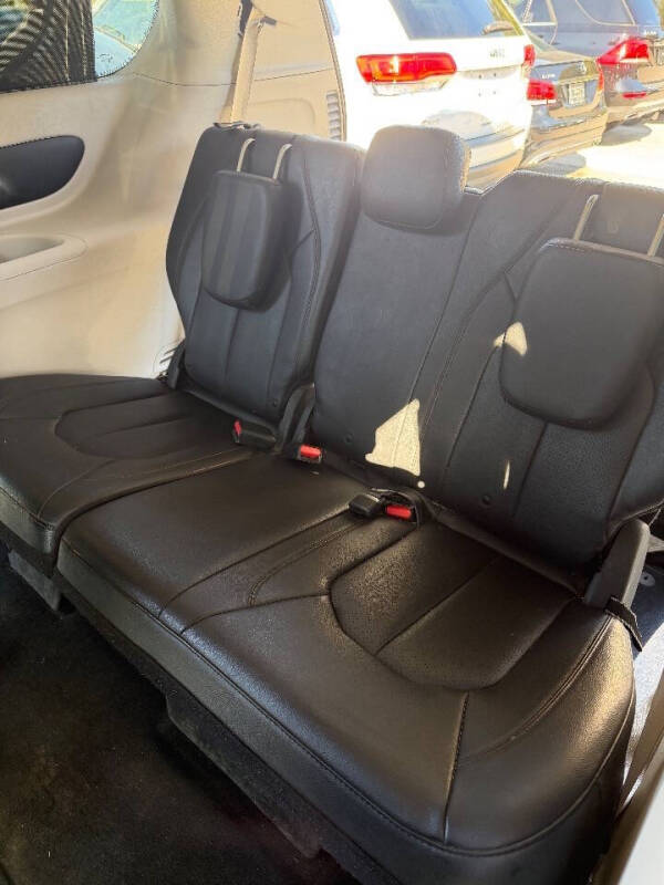 2020 Chrysler Pacifica Touring L