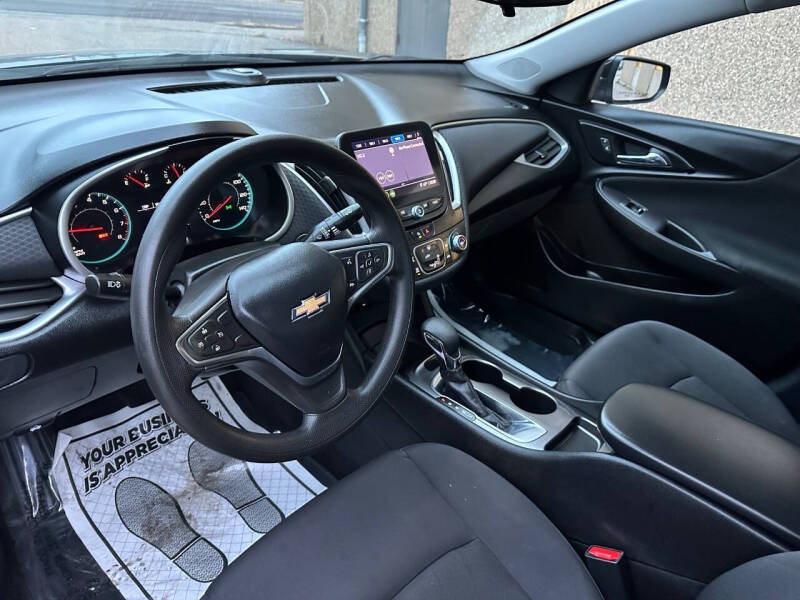 2022 Chevrolet Malibu LS