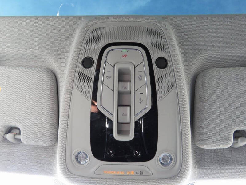 2022 Audi Q8 quattro Prestige 55 TFSI