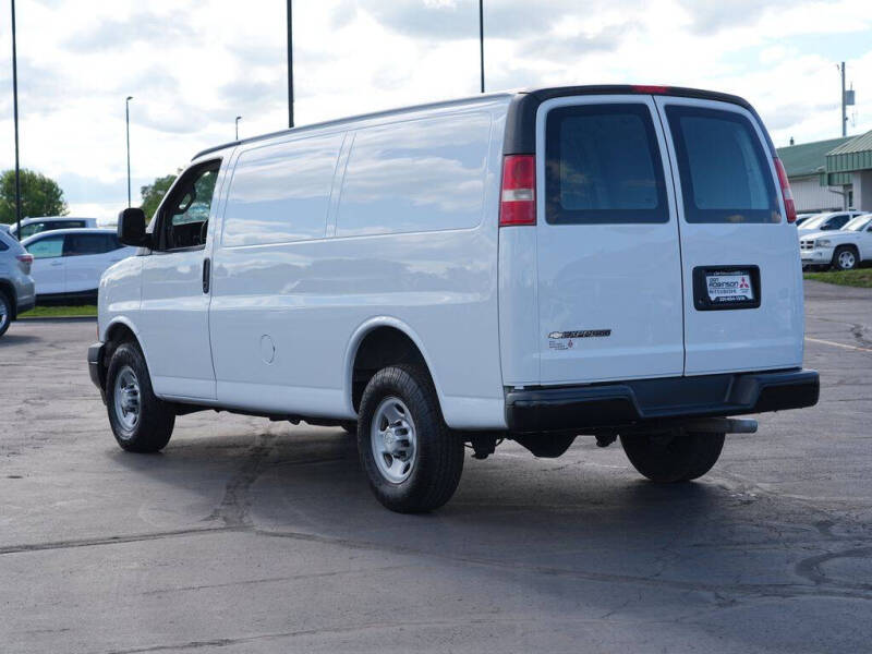 2017 Chevrolet Express 2500