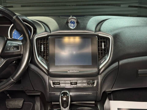 2017 Maserati Ghibli