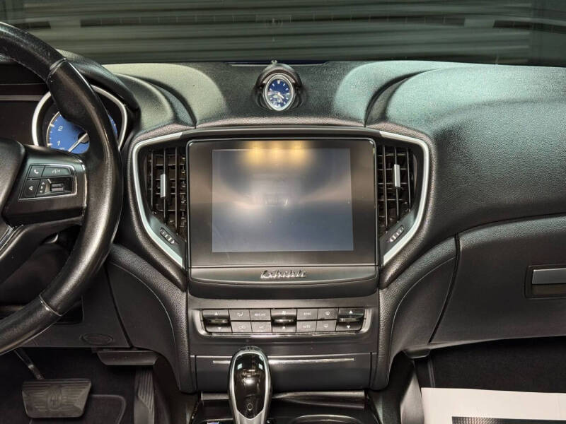 2017 Maserati Ghibli