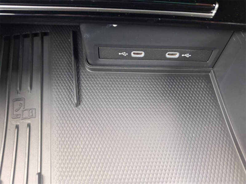 2026 Volkswagen Atlas Cross Sport SEL R-Line Black 4Motion