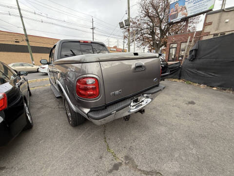 2002 Ford F-150 Lariat