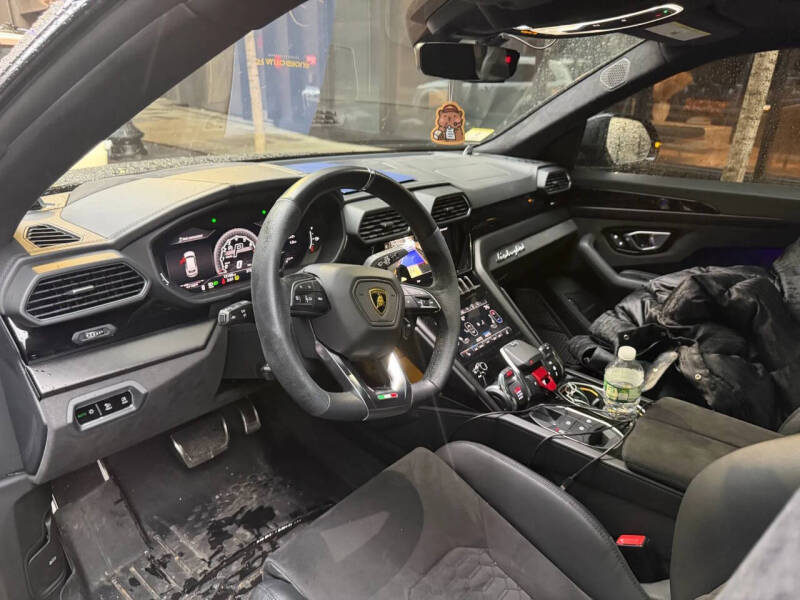 2021 Lamborghini Urus