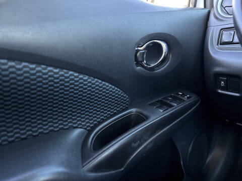 2015 Nissan Versa Note SV