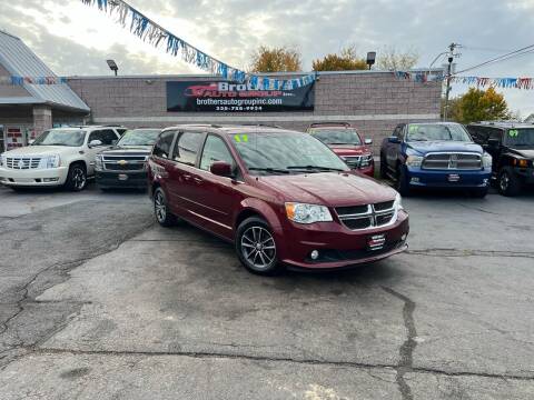 2017 Dodge Grand Caravan for sale at Brothers Auto Group in Youngstown OH