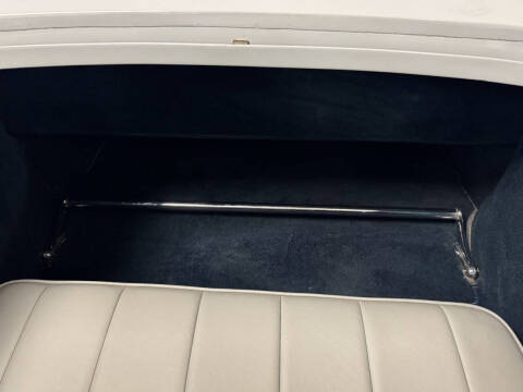 1932 Packard Deluxe 8