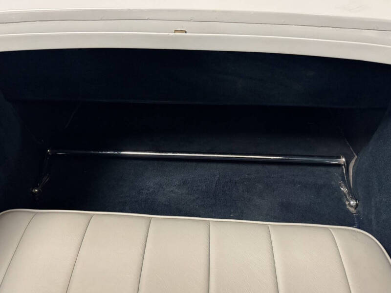 1932 Packard Deluxe 8