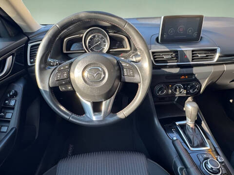 2015 Mazda MAZDA3 i Touring