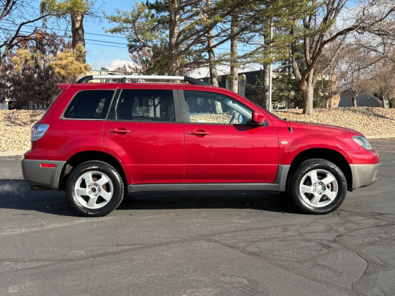 2004 Mitsubishi Outlander XLS