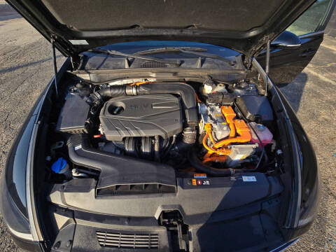 2022 Hyundai Sonata Hybrid Blue