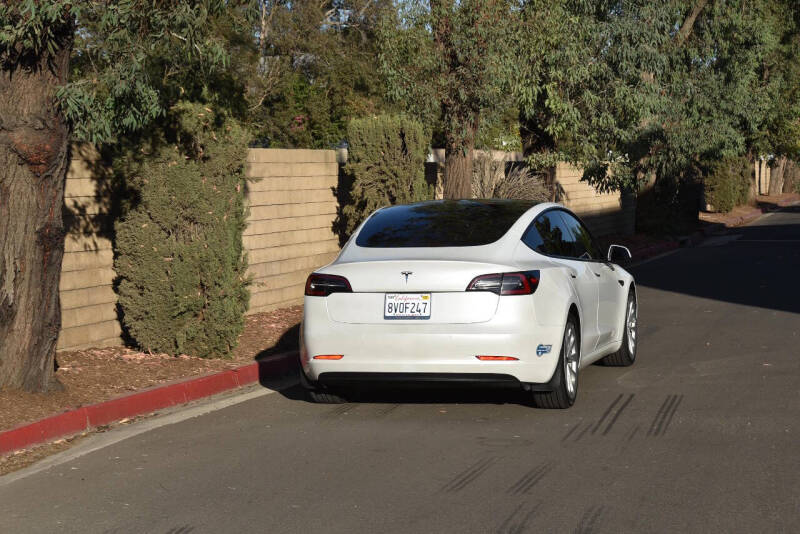 2021 Tesla Model 3 Base photo 12