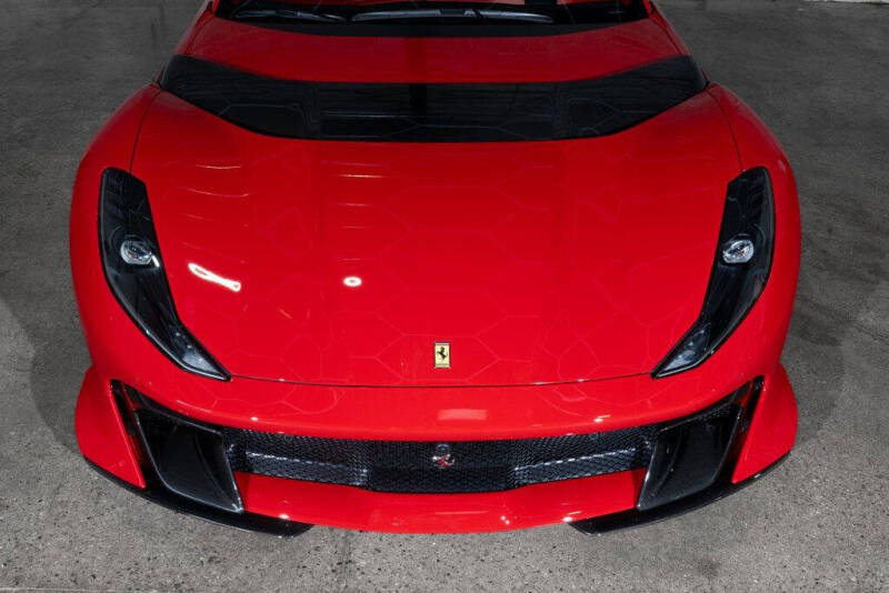 2022 Ferrari 812 Competizione