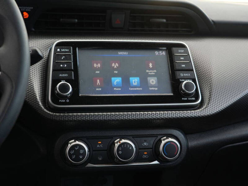 2020 Nissan Kicks S