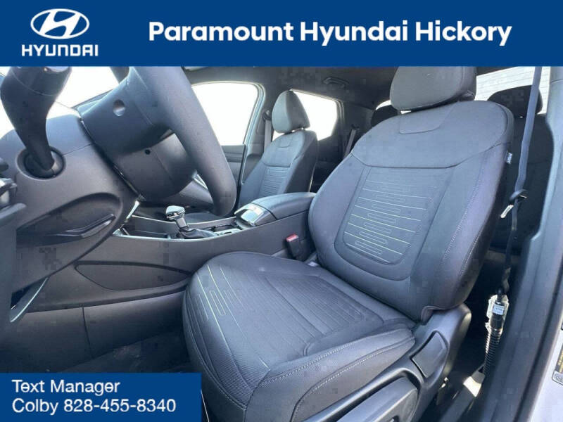 2025 Hyundai Santa Cruz SE