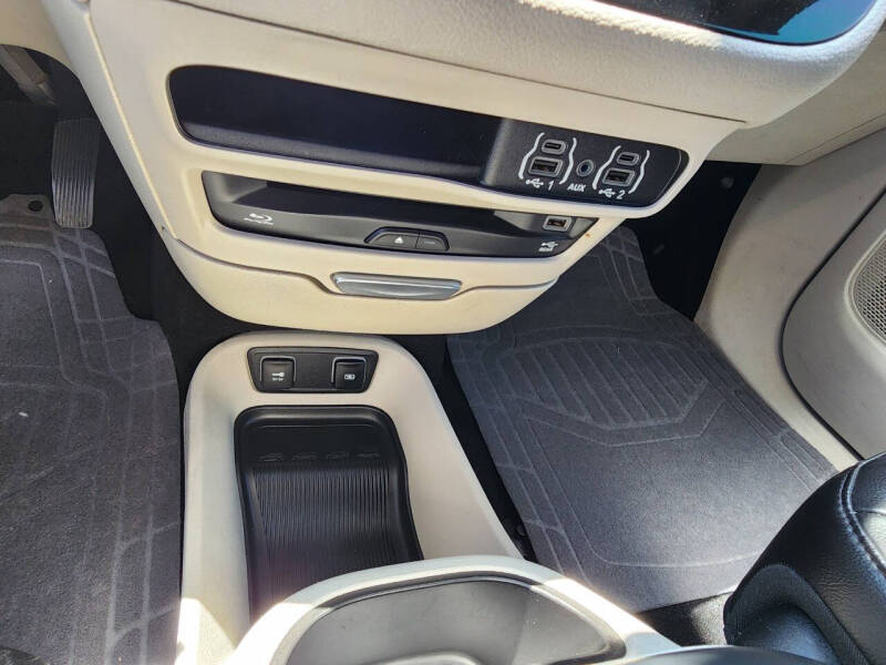 2021 Chrysler Pacifica Touring L