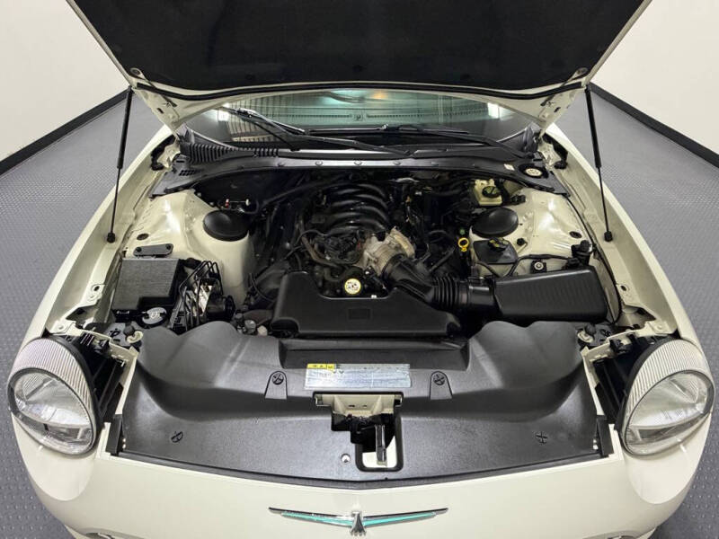 2003 Ford Thunderbird