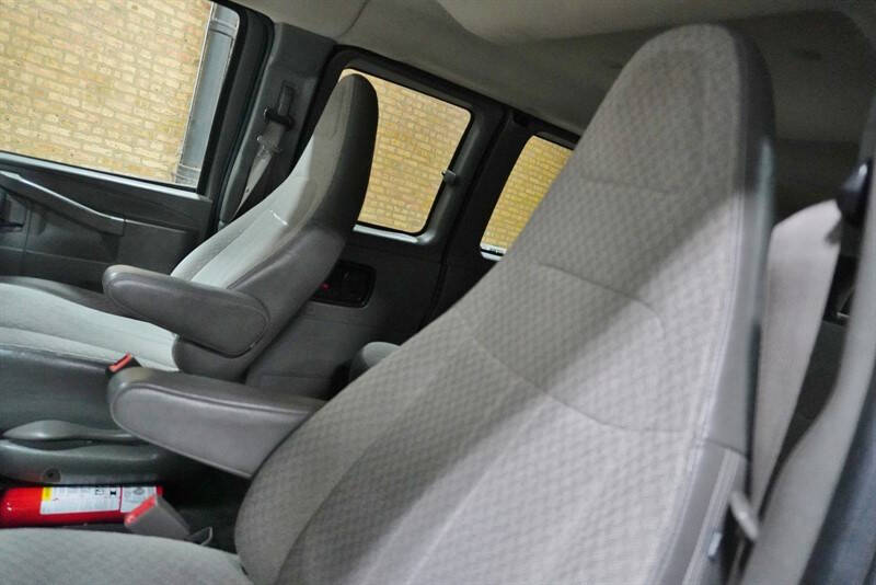 2017 Chevrolet Express LT 3500