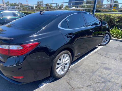 2013 Lexus ES 300h