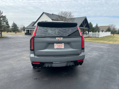 2023 Cadillac Escalade-V ESV