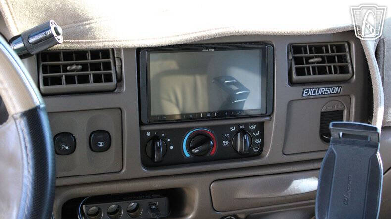 2000 Ford Excursion Limited