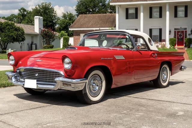 1957 Ford Thunderbird