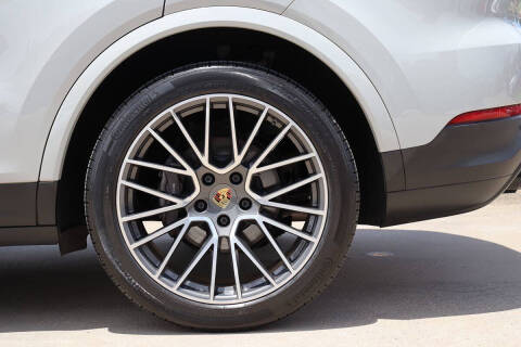 2022 Porsche Cayenne Coupe Platinum Edition