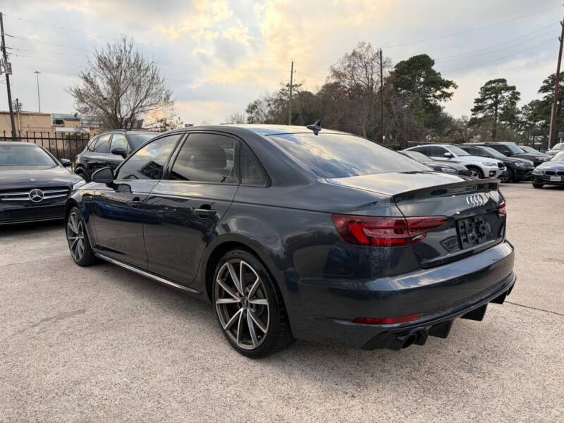 2018 Audi A4