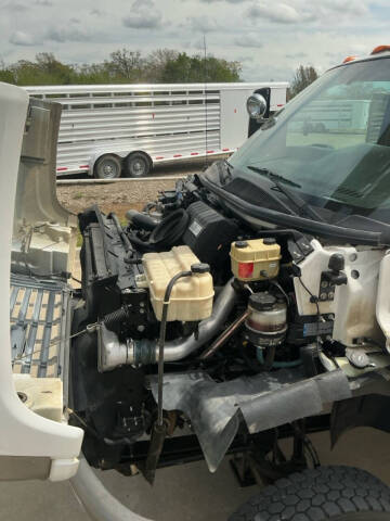 2002 Chevrolet C7500