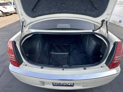 2006 Chrysler 300 C