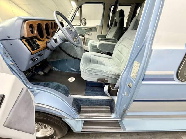 1988 Dodge Ram Van B350