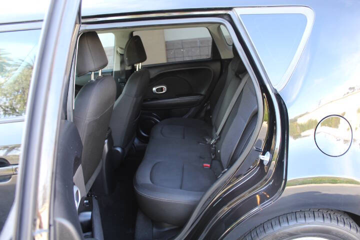 2019 Kia Soul +