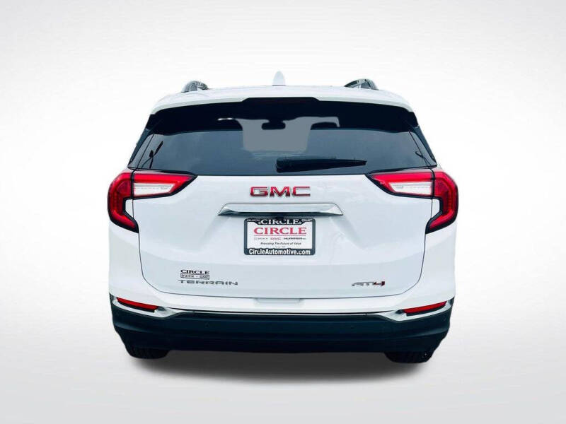 2023 GMC Terrain AT4