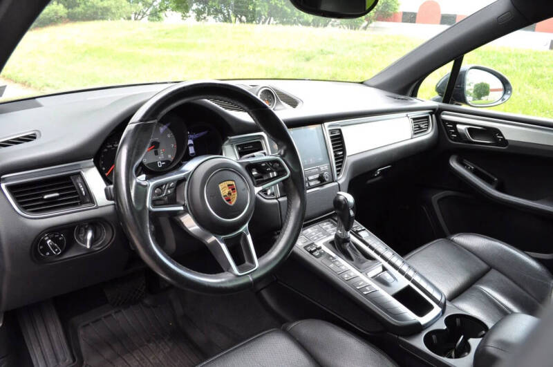 2017 Porsche Macan S