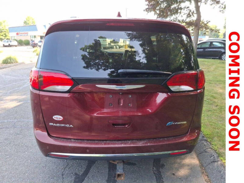 2017 Chrysler Pacifica Hybrid Platinum