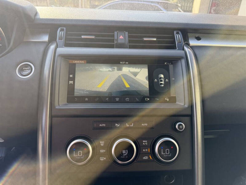 2020 Land Rover Discovery Landmark Edition