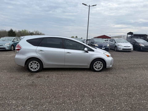 2017 Toyota Prius v Three