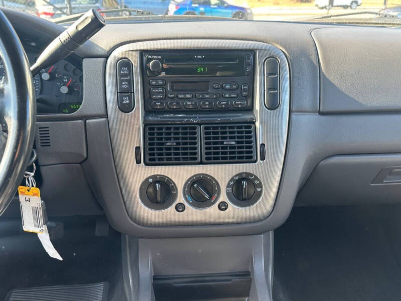 2003 Ford Explorer XLT