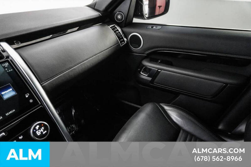 2022 Land Rover Discovery P300 S R-Dynamic