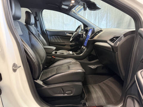 2022 Ford Edge ST
