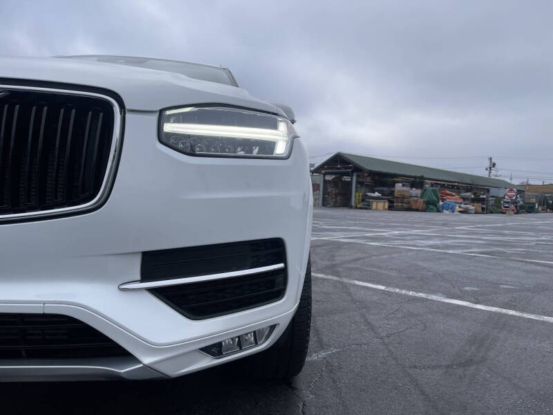 2019 Volvo XC90 T5 Momentum