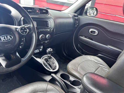 2015 Kia Soul +