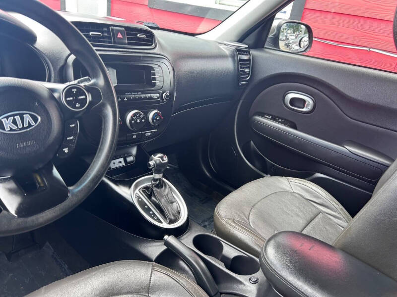 2015 Kia Soul +