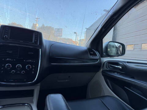 2017 Dodge Grand Caravan SXT
