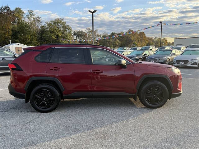 2019 Toyota RAV4 LE