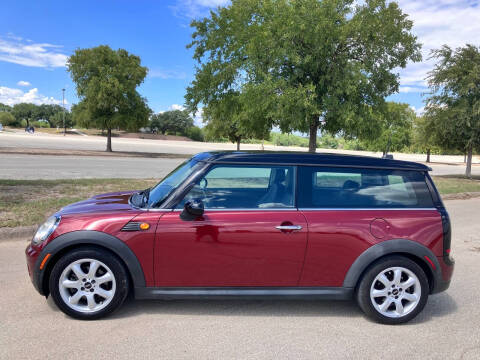 2009 MINI Cooper Clubman for sale at BRACKEN MOTORS in San Antonio TX