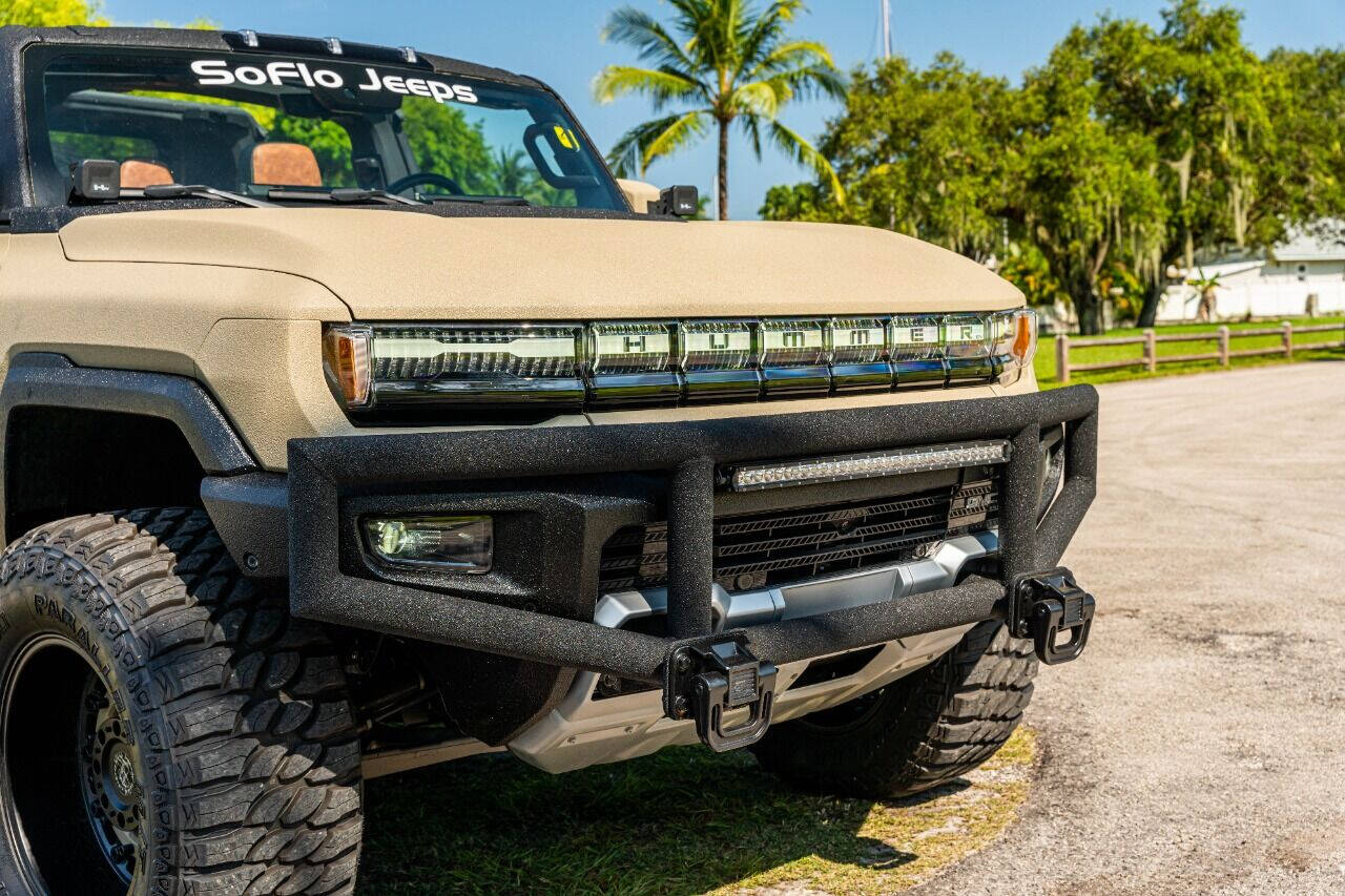 2022 GMC Hummer EV Pickup Pickup - $199,999